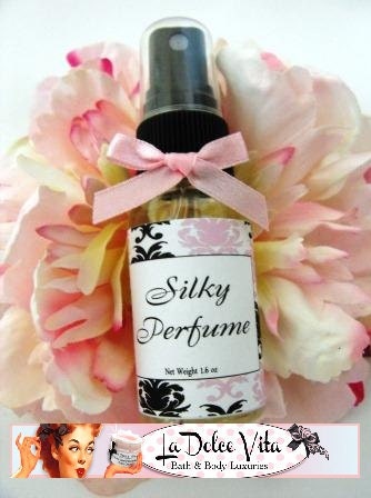 Flower Bomb Fragrance Type - Sprayable Silky Dry Oil Perfume
