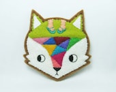 Fox mind - The paved way to a mysterious girl felt brooch