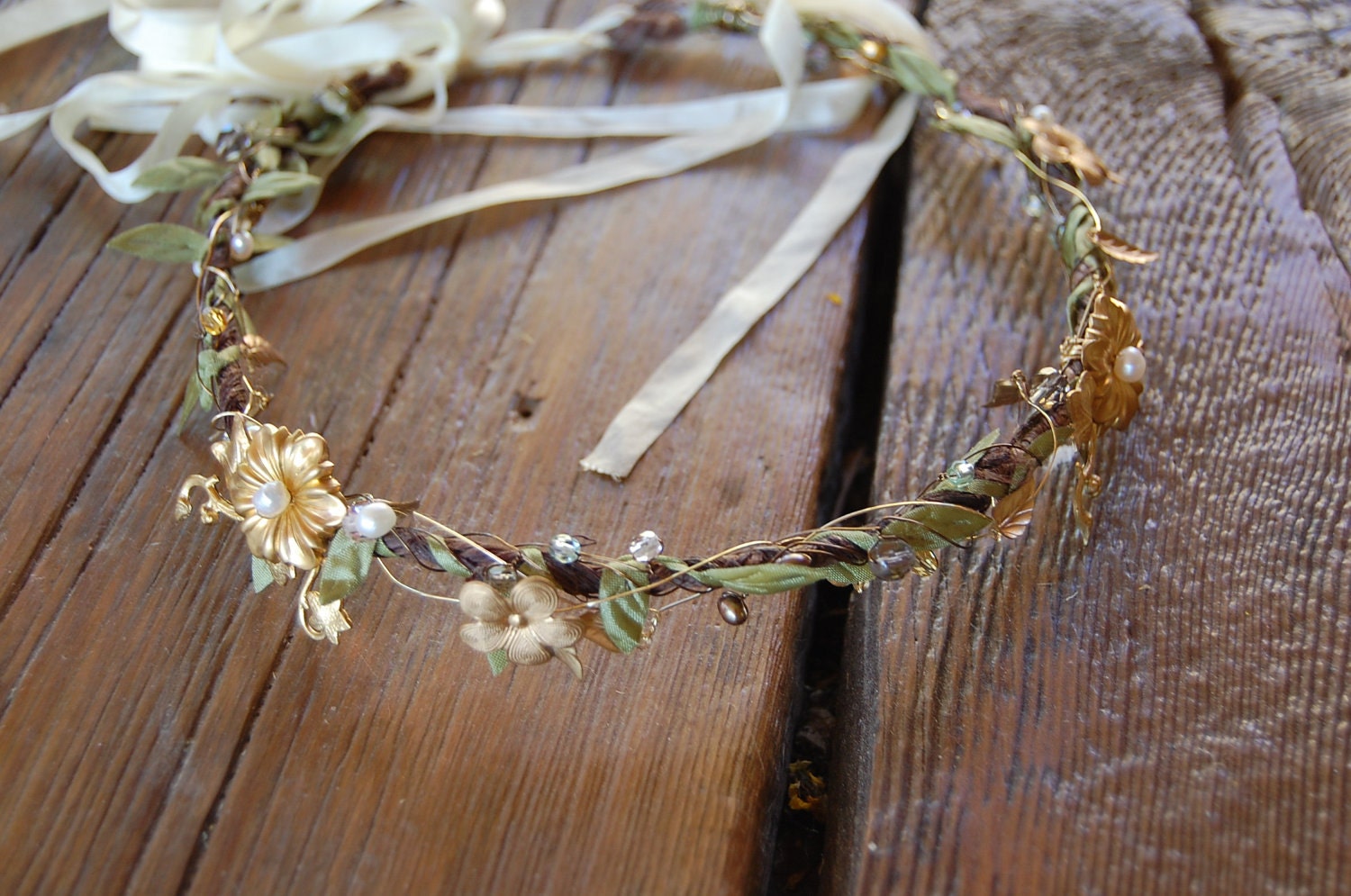 Bark vines and brass flowers halo, style 515b