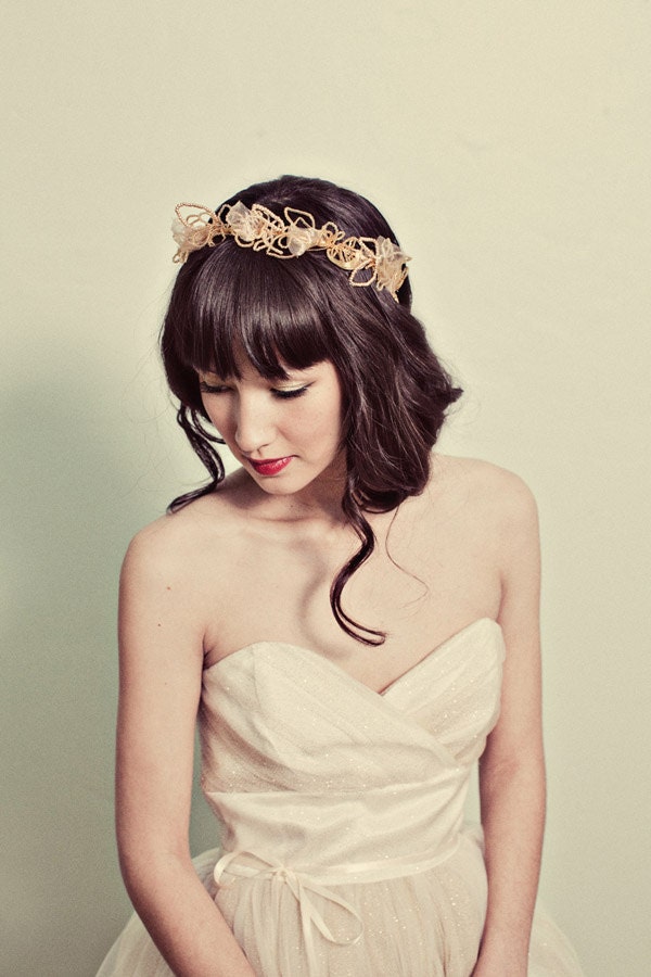 Golden beaded leaves crown- style 117