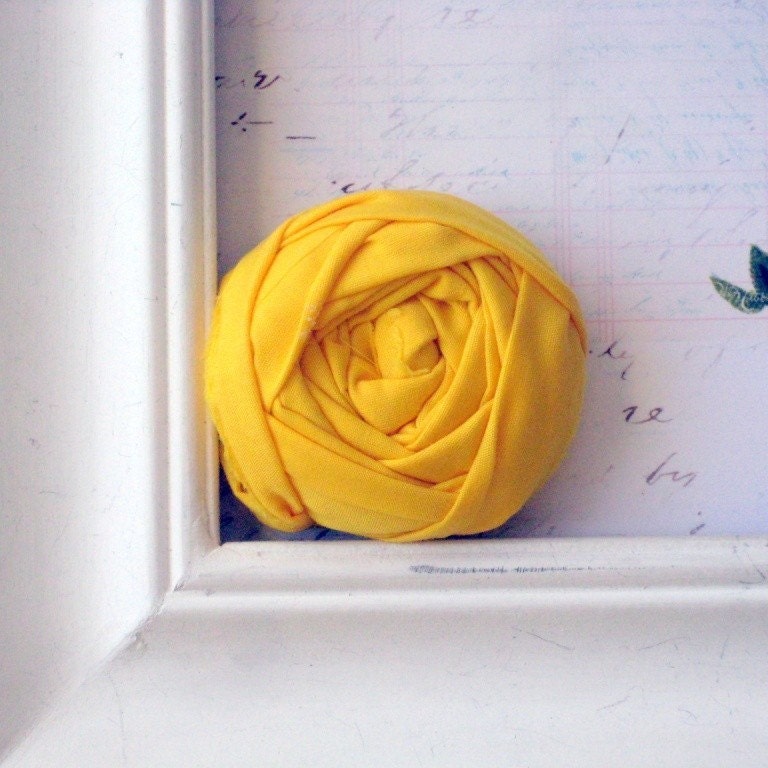 sunny rosette . hair clip