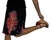 Red Feather Print A-line Skirt, Black and Red Jersey Travel Skirt