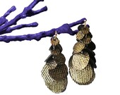 Cluster of circles earrings- black and gold