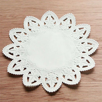 Star Shaped Paper Doily 8 inch (50 sheets)