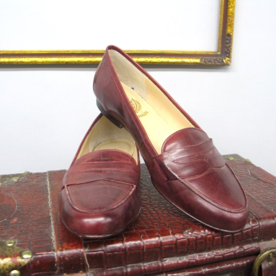 vintage ETIENNE AIGNER OXBLOOD FLATS by EGVintage on Etsy