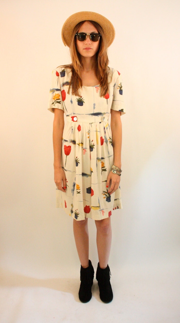 JEFFERY AND DARA 80s Floral Garden Tulip Classic Jumper Dress