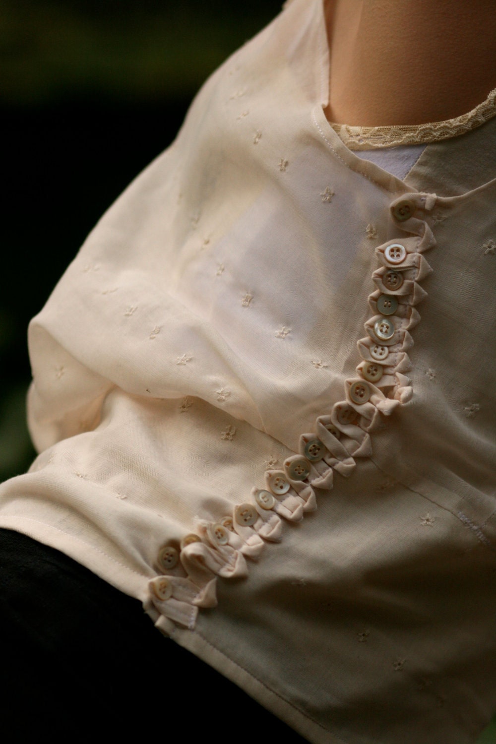 Pre-Raphaelite shirtwaist