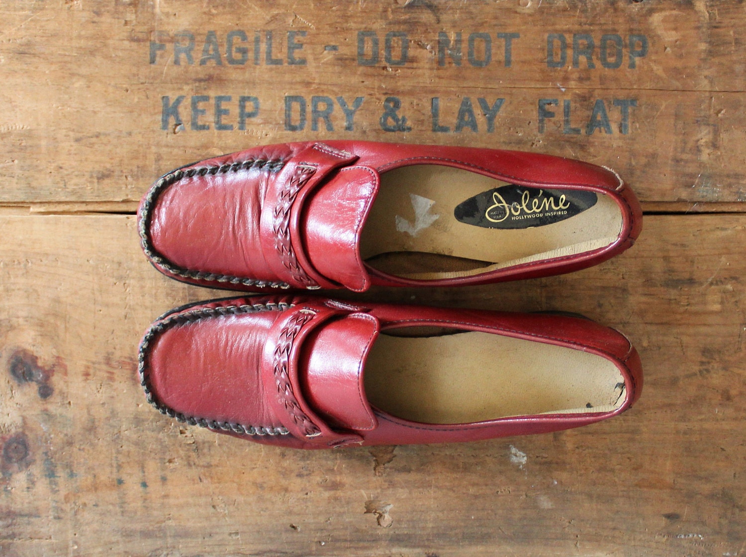 vintage 1940s shoes // size 9 lipstick red loafers // medium - low heel // euro size 39.5