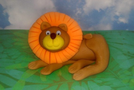 Items similar to Fondant Lion King of the Jungle Cake or ...