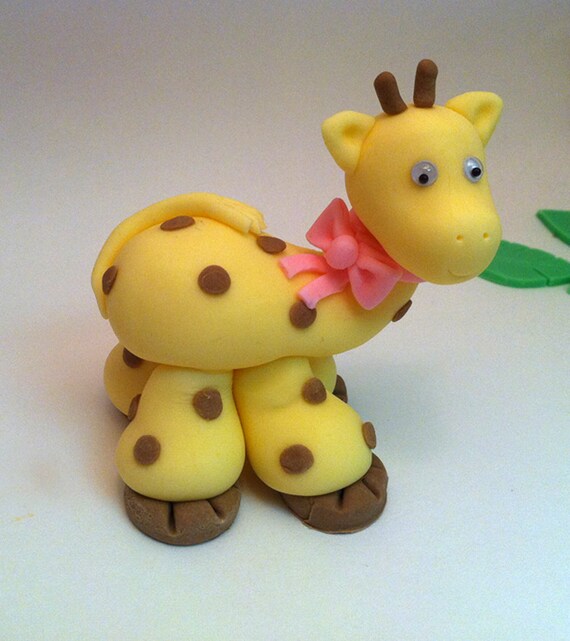 Fondant Baby Giraffe with a Bow, Perfect for Baby Showers - Cake or Cupcake Decorations Il_570xn