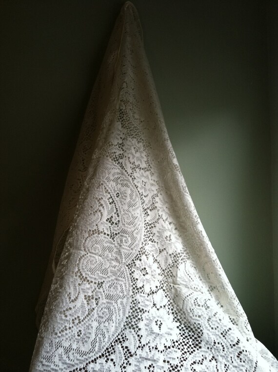 Lace Tablecloth in Cream 70 inch Round by APKVintage on Etsy