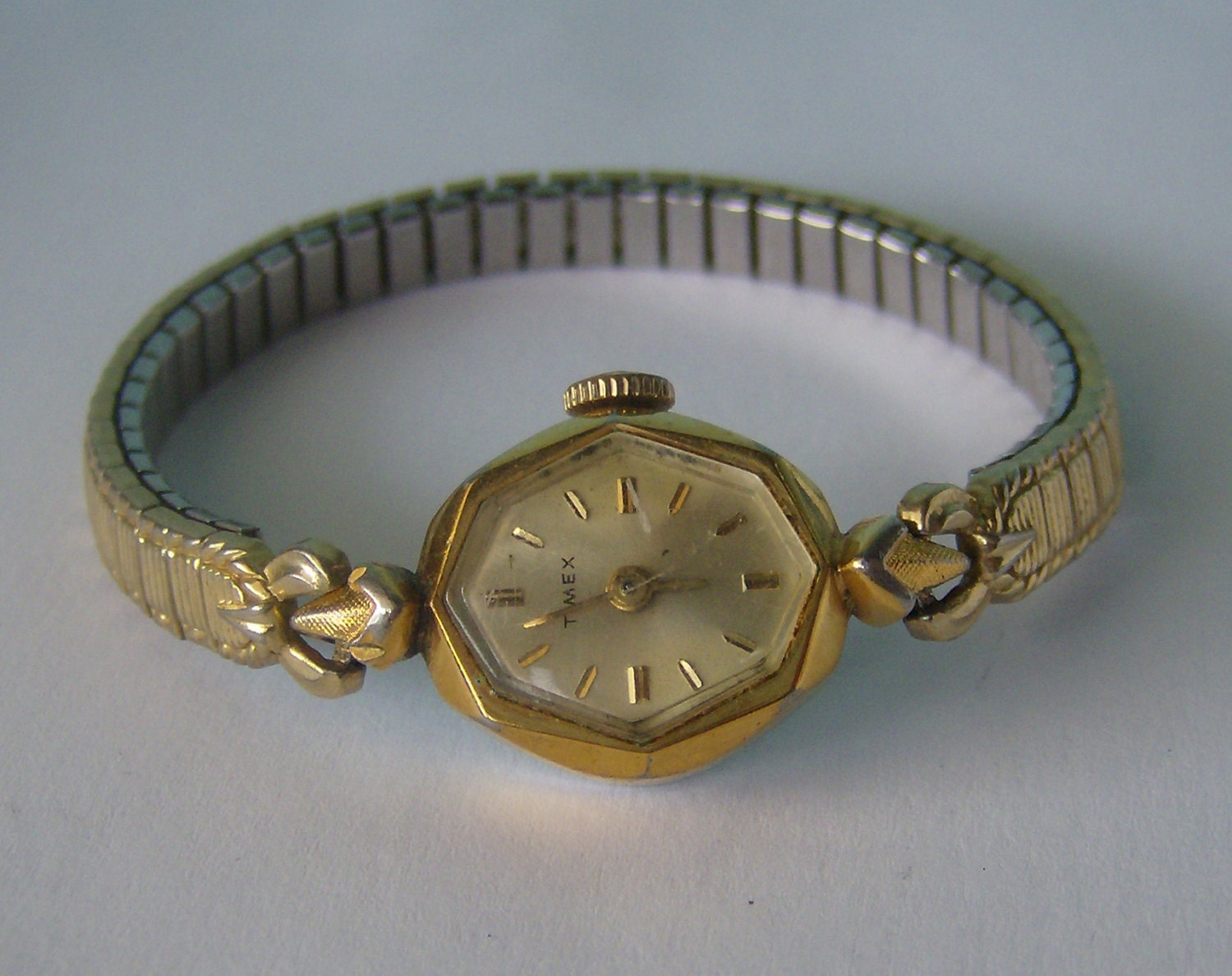 Working Vintage Ladies Timex Wind Up Watch by redroofvintage