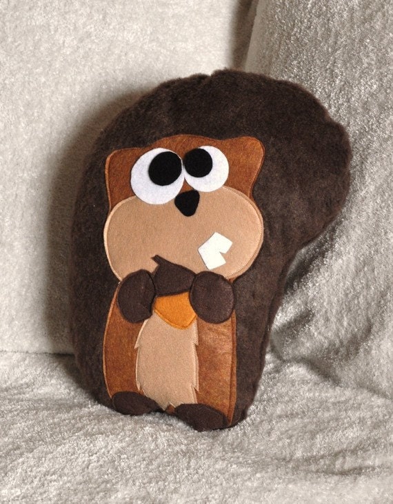 Scurry the Squirrel Plush Pillow PDF Tutorial and Printable Pattern How To