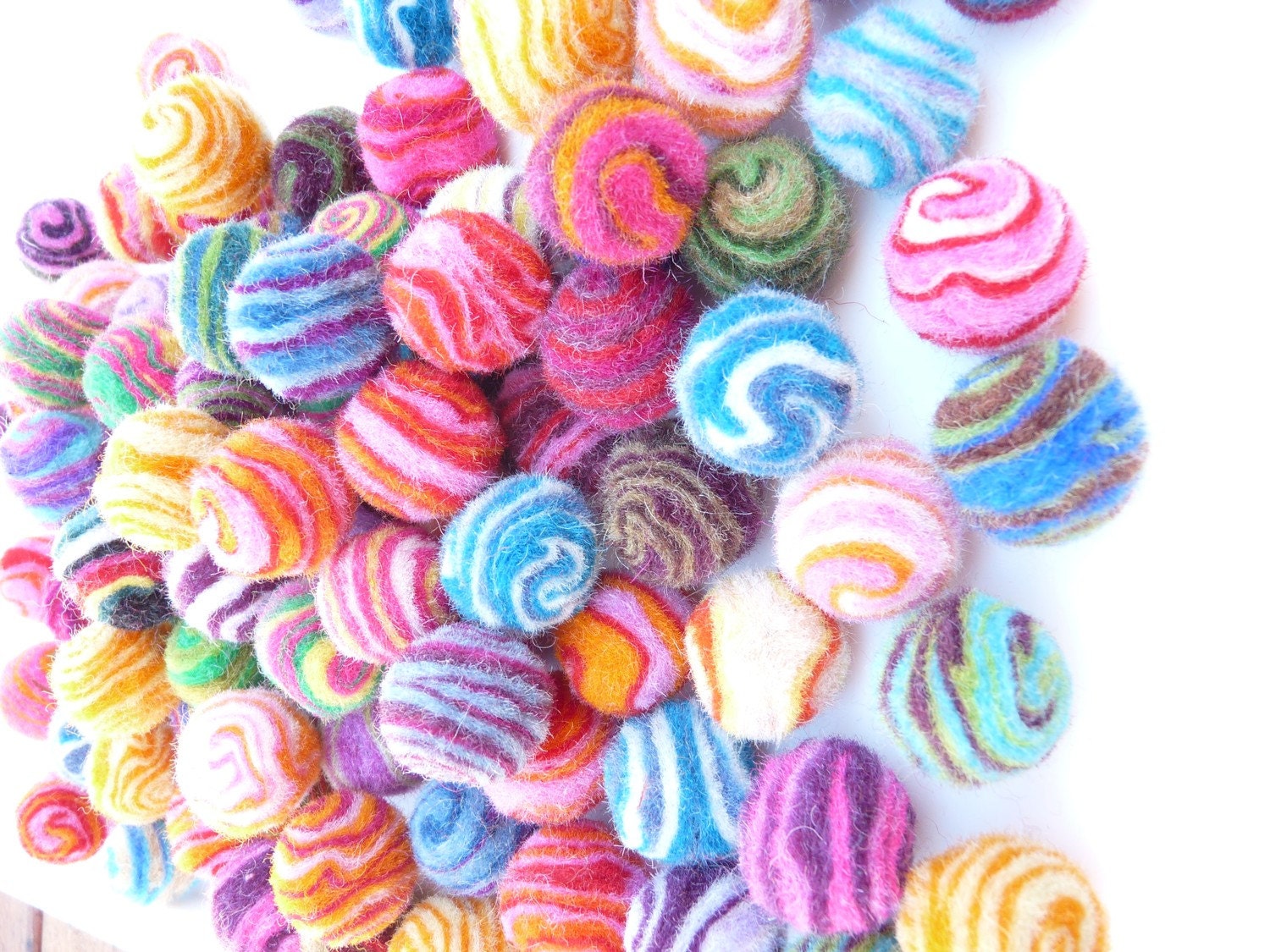 Spiral Felt Ball Lolly Bag