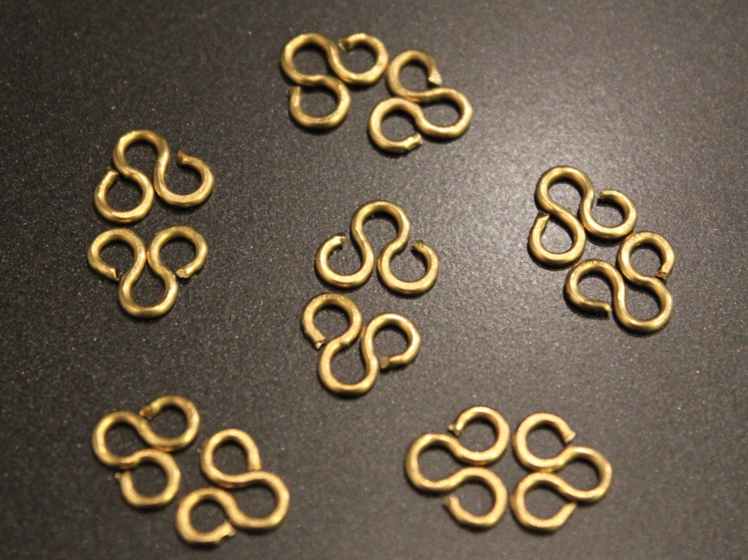 12 pcs - 3 Loop links - Golden Brass - Handmade