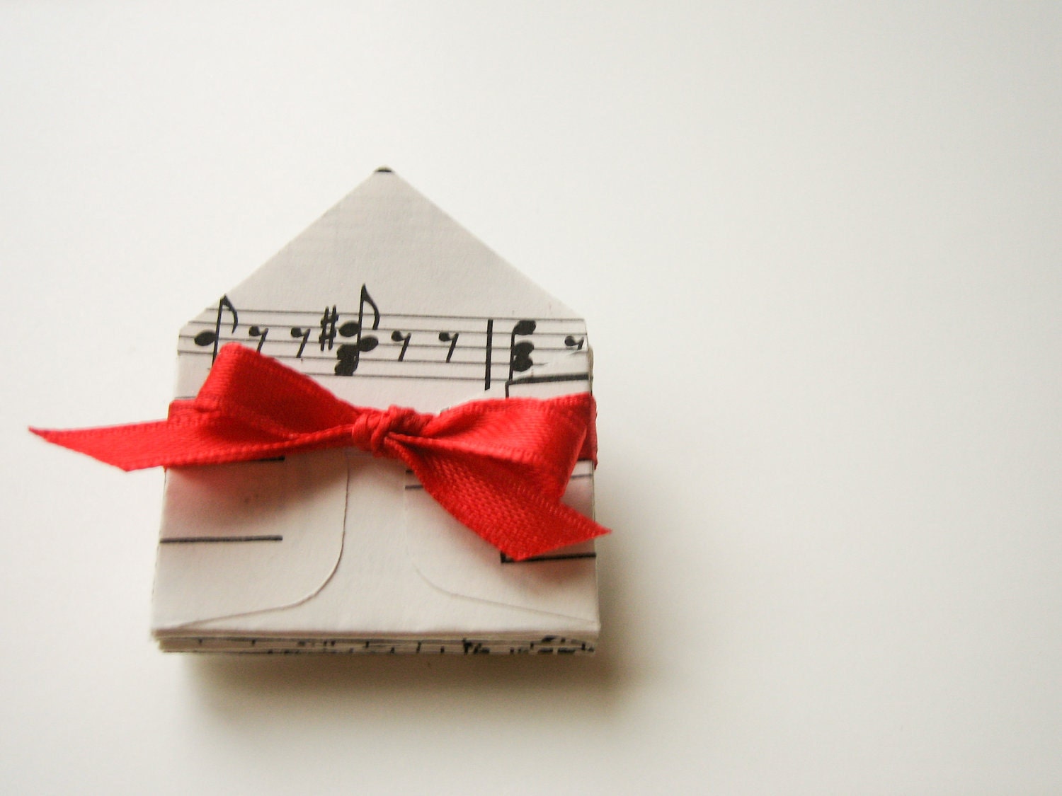 Musical Miniature Envelopes - crafts cards whimsy - black and white, Valentine's Day, DIY