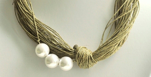 Pearl the younger sister Natural Linen Necklace with three pearls