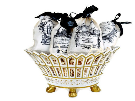 Lavender Sachets  French Themed  Set of 4 Muslin Drawstring Bags