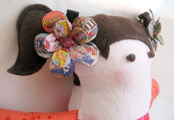 Sugar Buzz Daisy Paper Mache Hair Clips