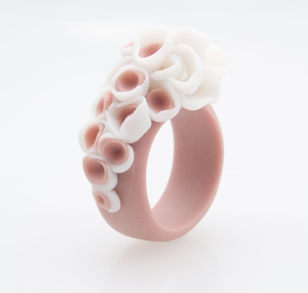 Martinique Porcelain  Ring - Coral and White