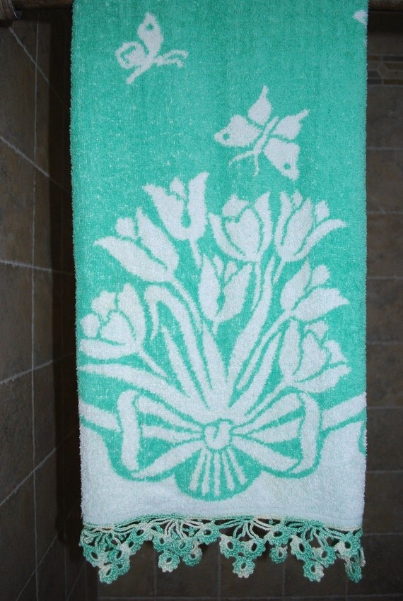 Vintage 1950's Mint Green Butterfly Crocheted Bath by samjams3