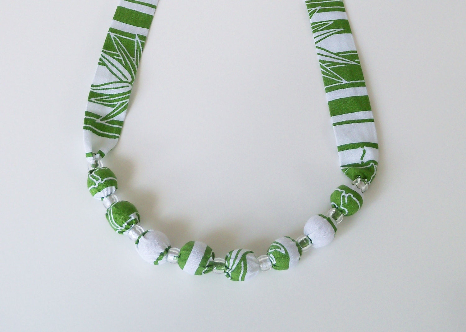 15% off entire shop - Coupon code 15OFF - Fabric and Bead Necklace - Green and White Bamboo