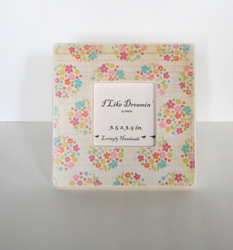 Spring Bouquet Frame