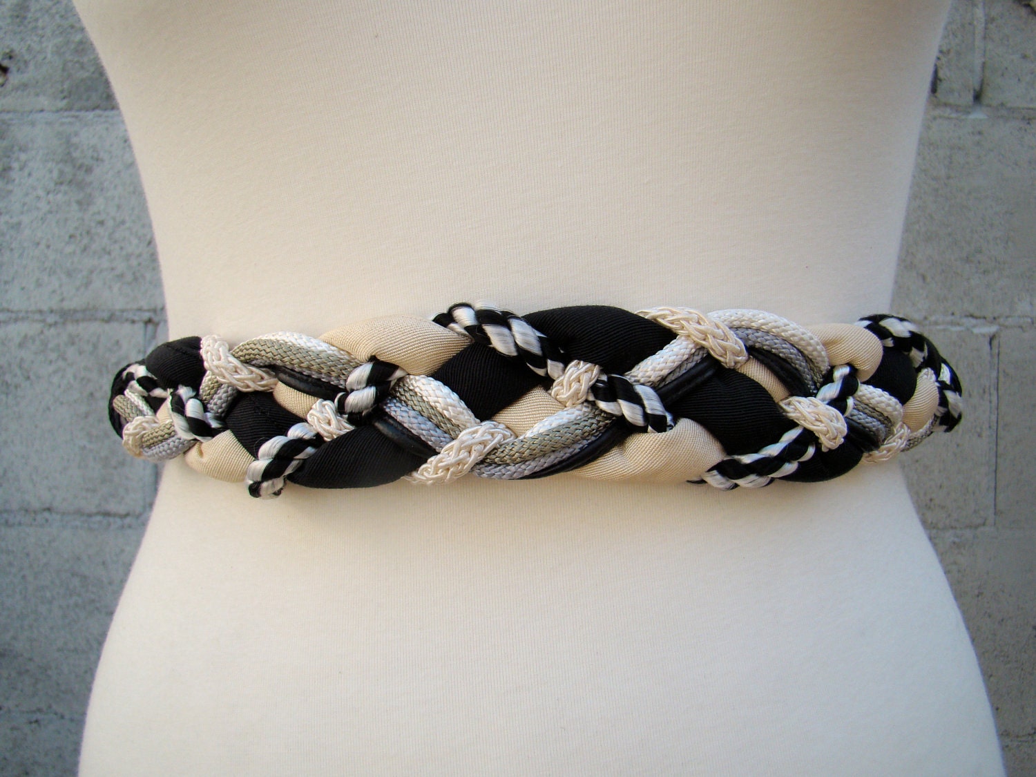 Vintage 80s / Braided / Boho / Stretch / Rope Belt / MEDIUM/SMALL