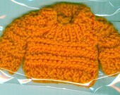 Knitted mini sweater key chain