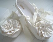 Wedding Bridal Flats, Bridal Shoes, Ballet Shoes, Ivory Silk, ELAINA , Bobka Shoes by BobkaBaby