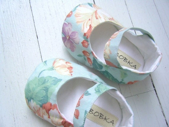 Mint Green Floral Mary Jane Shoes For Your Baby Girl
