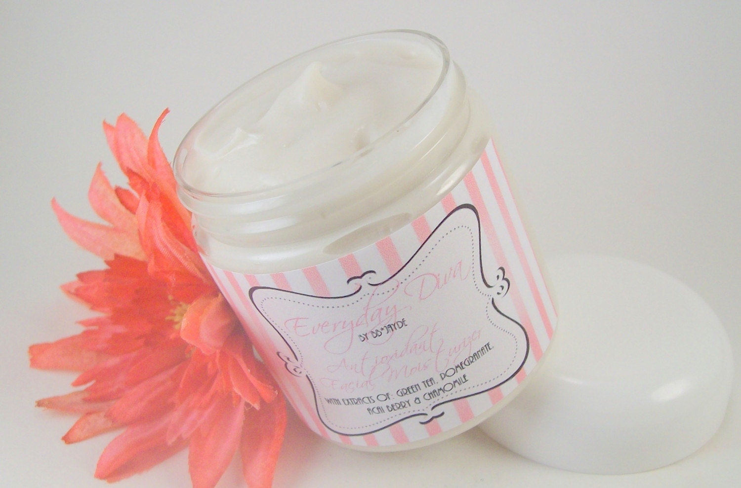 Antioxidant Facial Moisturizer- With Vitamin E,  Rosehips. Green Tea, Acai Berry, Pomegranate and Chamomile - 5 oz