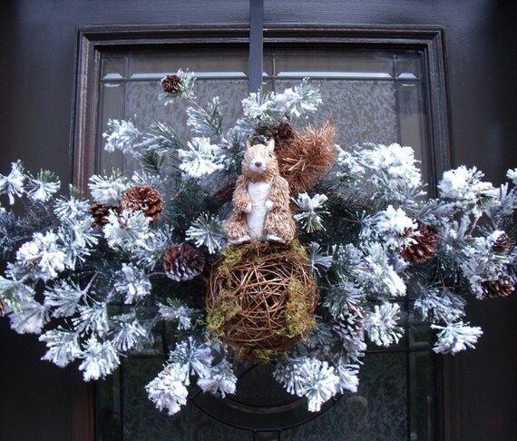 Winter Wreath Squirrel Winter Swag Flocked Wreath Door Decoration - LuxeWreaths