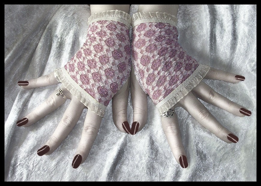 Confessions Lace Fingerless Glove Mittens - Ivory & Mauve w/ Tea Stained Trim - Gothic Victorian Regency Bellydance Lolita Wedding Austen