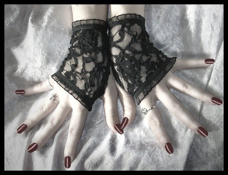 Of Lillies and Remains Lace Fingerless Gloves - Black Floral Fishnet - Belly Dance Dark Tribal Lolita Wedding Victorian Fetish Vampire Emo