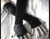 Sarabella Lush Velvet Arm Warmers - Black - Subtle Deep Red Undertone - Gothic Victorian Dark Tribal Bellydance Mourning Wedding Opera Goth