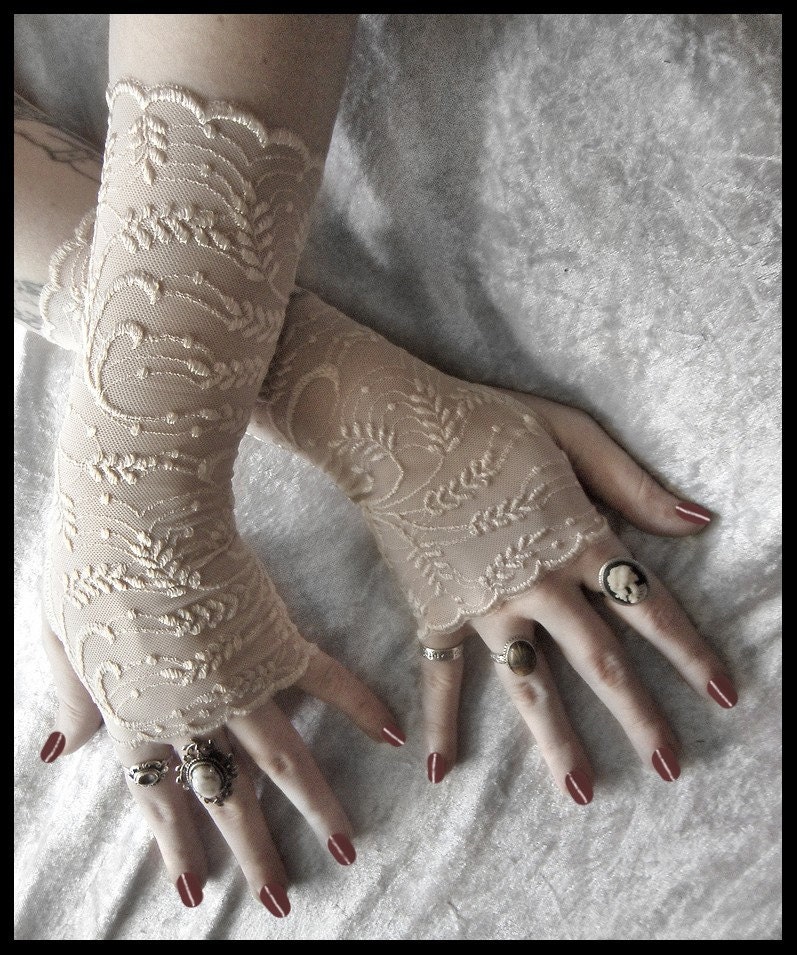 Golden Wheat Lace Fingerless Glove Mittens - Embroidered Nude Beige - Steampunk Wedding Vampire Lolita Fetish Burlesque Romantic Edwardian