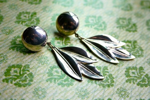 Vintage silver leaf earrings
