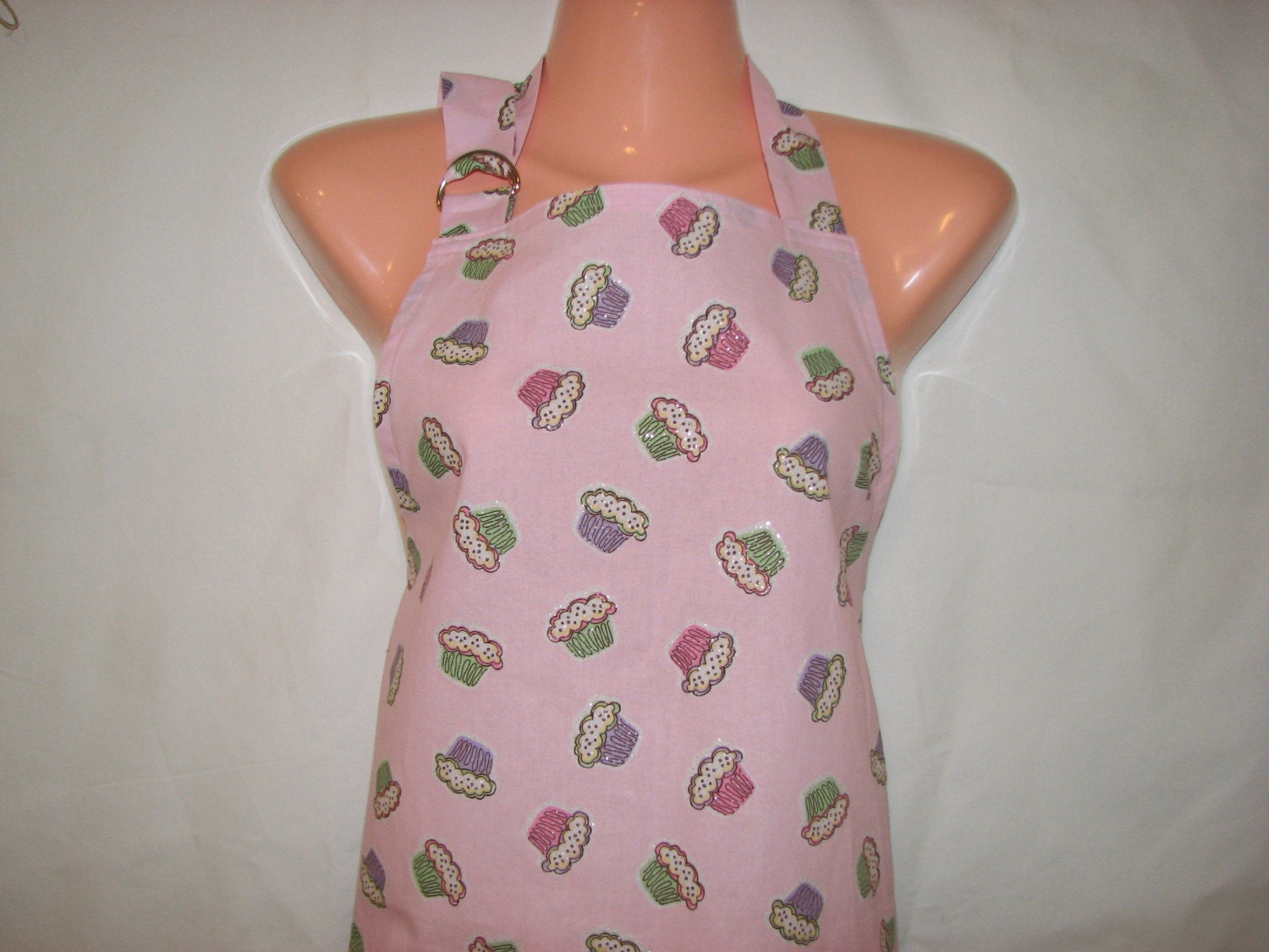 SHIPS FOR A DOLLAR-Womens Full Apron in a Pink Cupcake Print