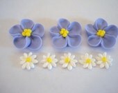 Lot of 100 royal icing sugar flowers Il_170x135