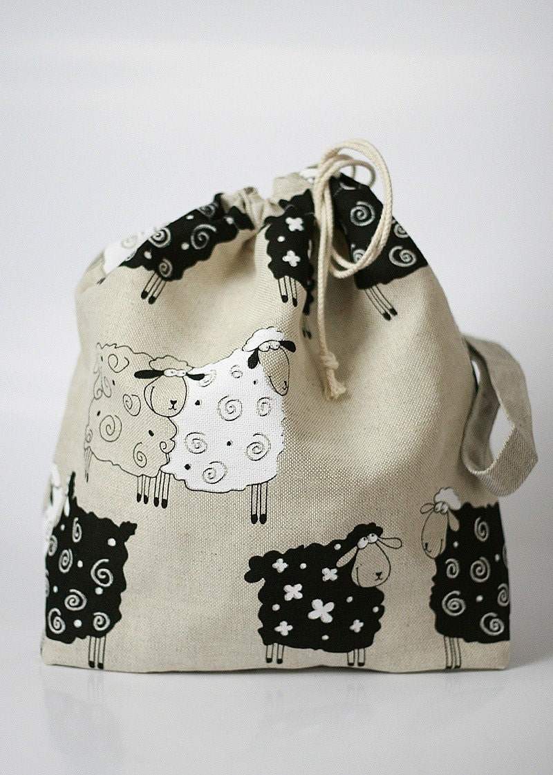 Knitting Project Bag. LUCKY SHEEP.... Special KnitterBag design.