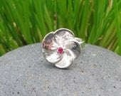 Ko'oloa'ula Sterling Silver and Ruby Ring