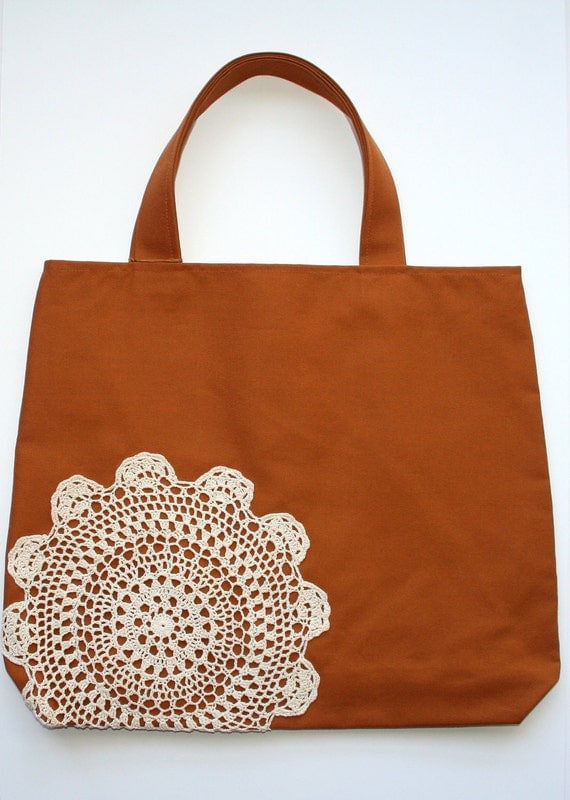 Doily canvas tote style hand bag in Nutmeg.