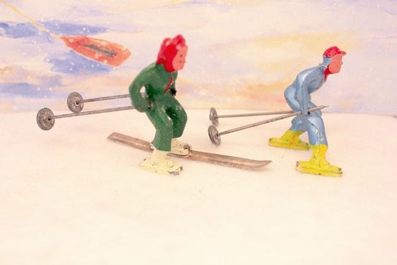 mini ski figures