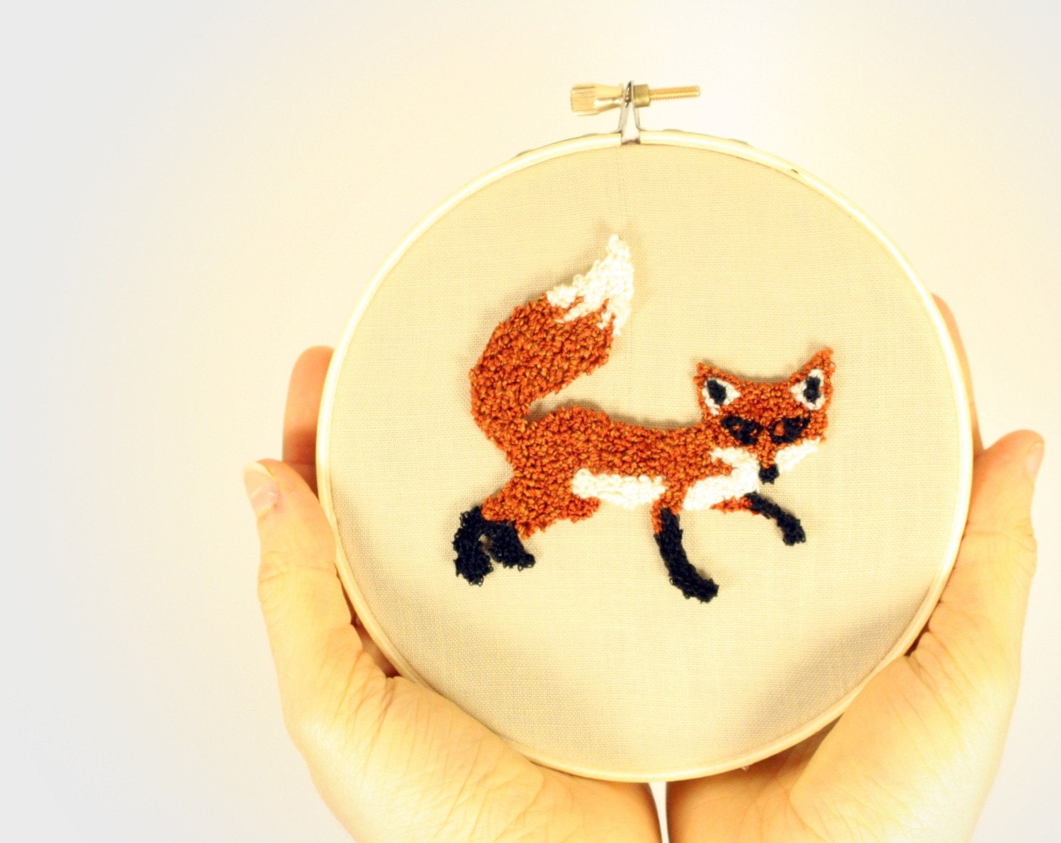 Fox Punch Needle Embroidery Hoop Art Home Decor. Rust and Khaki. Wall Hanging, 5 inch hoop, Woodland Theme, Forest Animal.