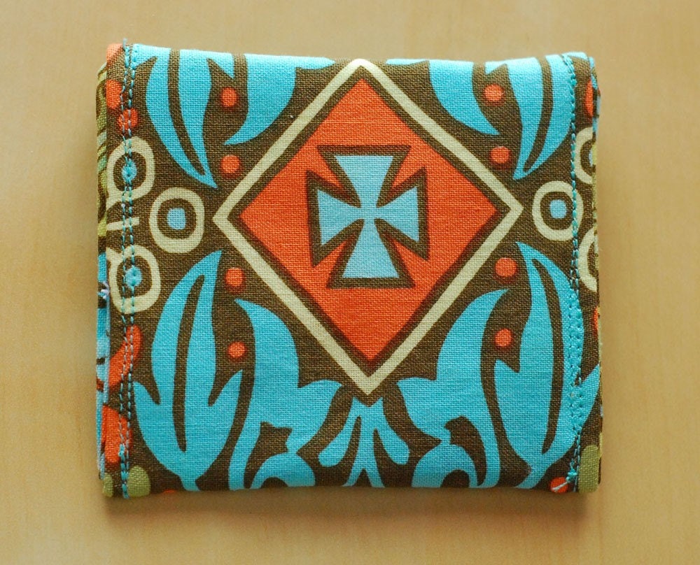 Earbud Pouch case sleeve sewing pdf tutorial and pattern - perfect for iPhone users