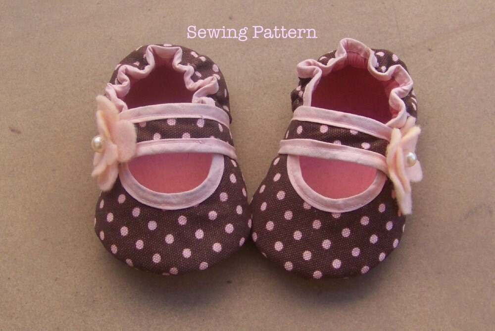 Baby Girl Bella Crib Shoes Sewing Pattern. Baby Girl Sewing Pattern. Newborn Infant Toddler Pattern. Do it yourself/ 5 different sizes