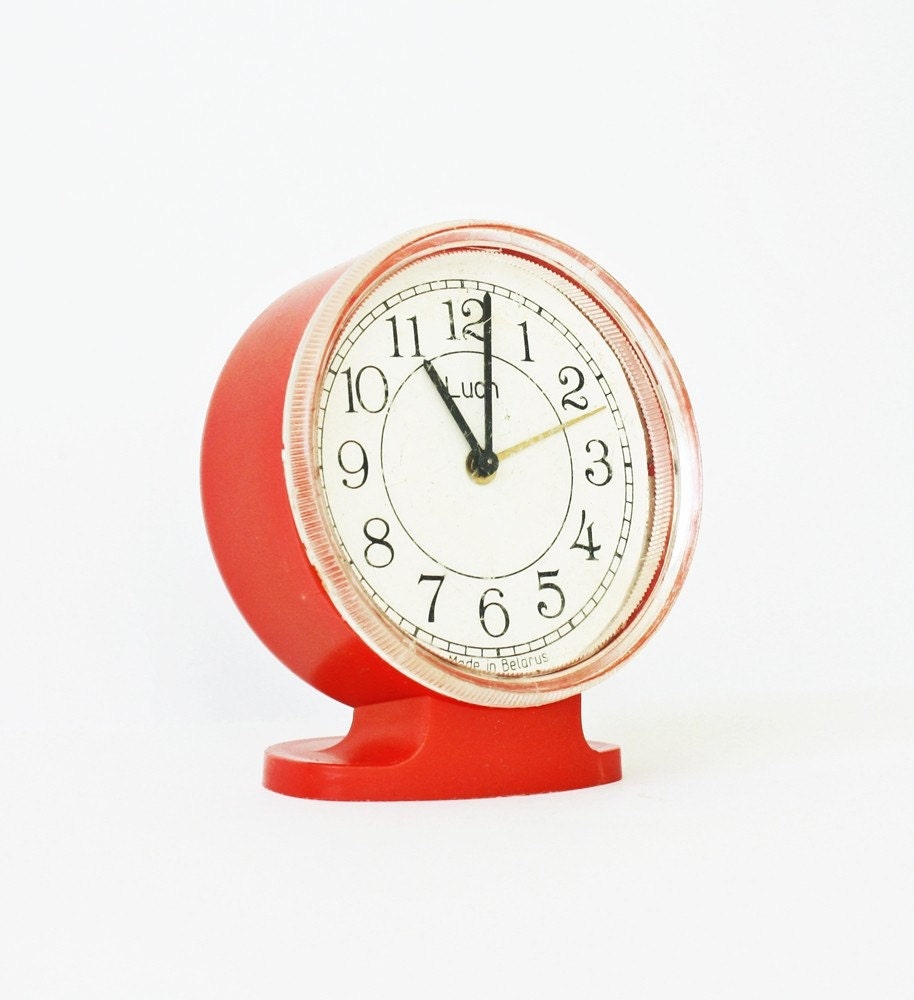Vintage Belarus mechanical alarm clock Luch