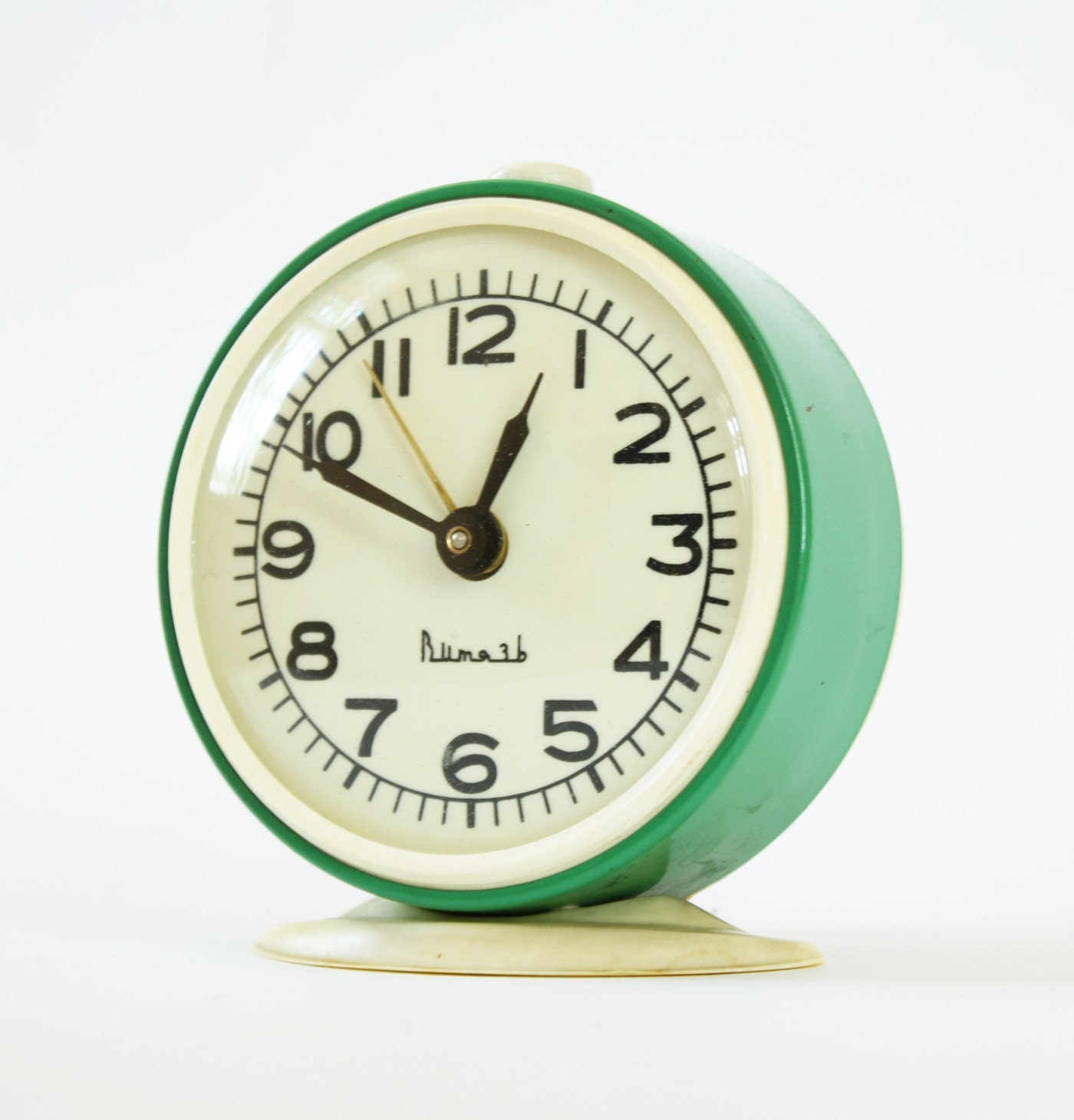 Turquoise alarm clock from Russia, vintage mechanical alarm clock Vitjaz, green color