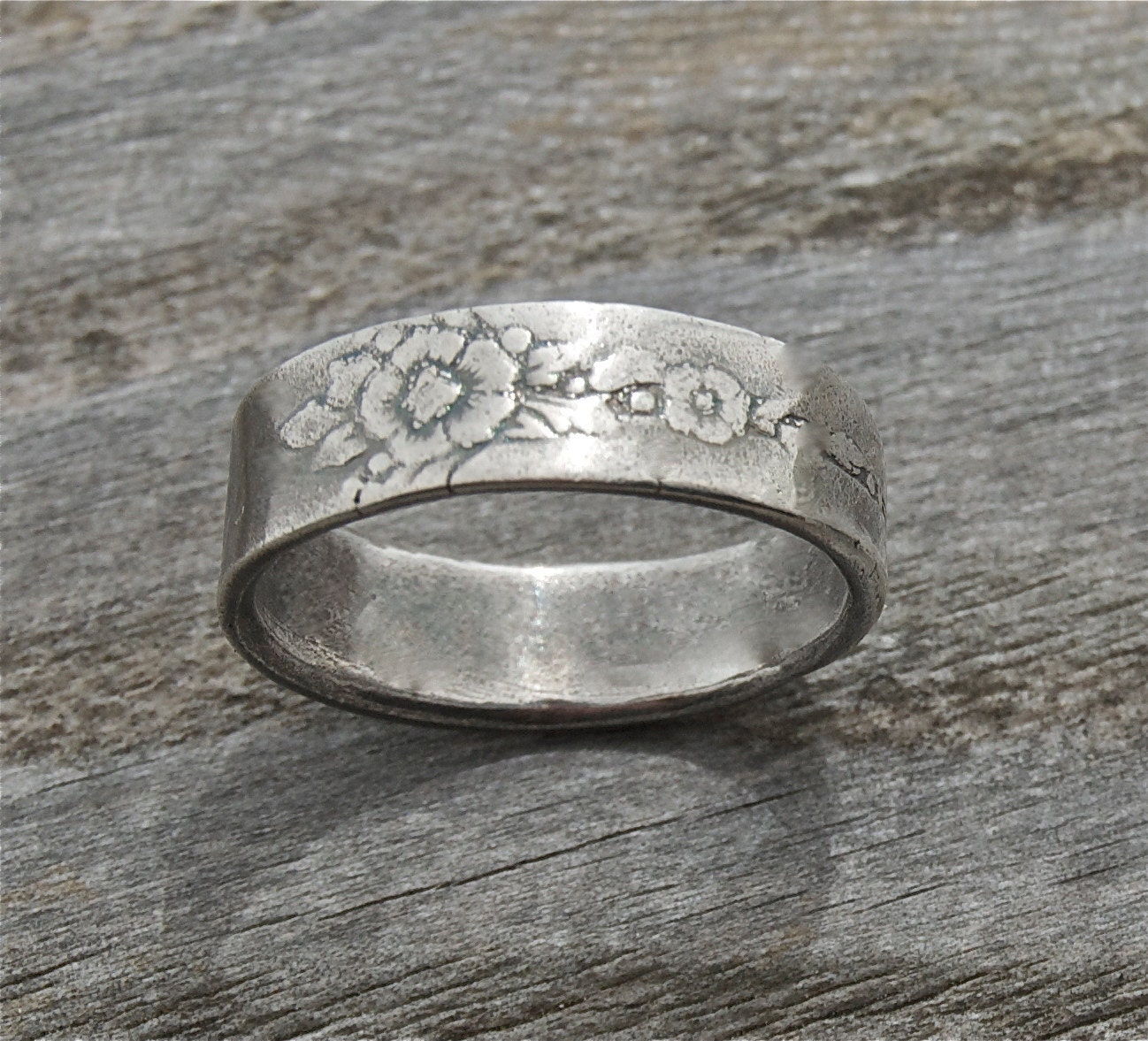 delicate flower ring, eco friendly ring, promise ring, feminine ring, I love you, wedding ring, silver, best friend